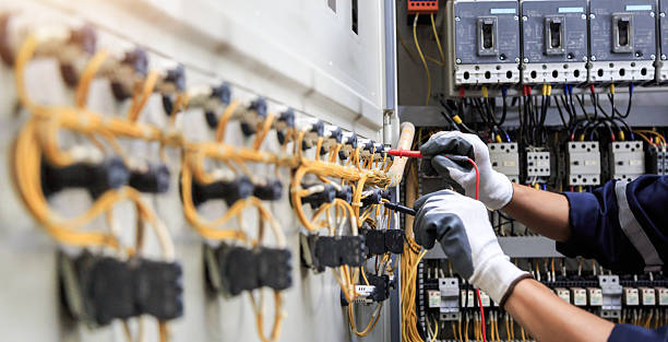 Professional Electrician technician working in Wantagh, NY